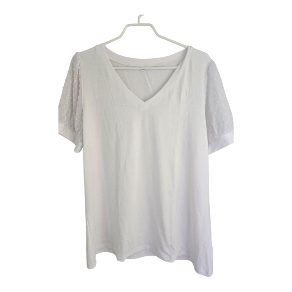 🆕️Elegant White V-Neck Women's Top